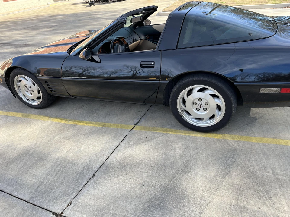 1994 Chevrolet Corvette C4 - Image 21 of 31