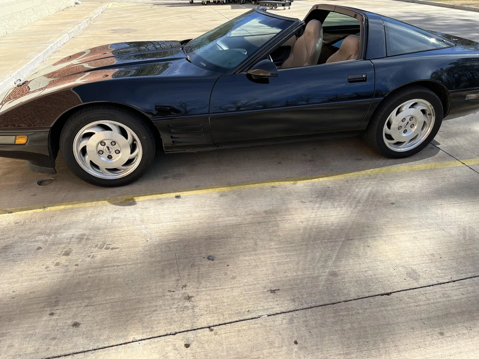 1994 Chevrolet Corvette C4 - Image 18 of 31