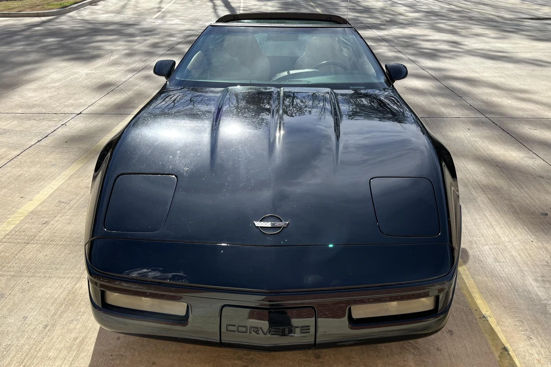 1994 Chevrolet Corvette C4 - Image 2 of 31