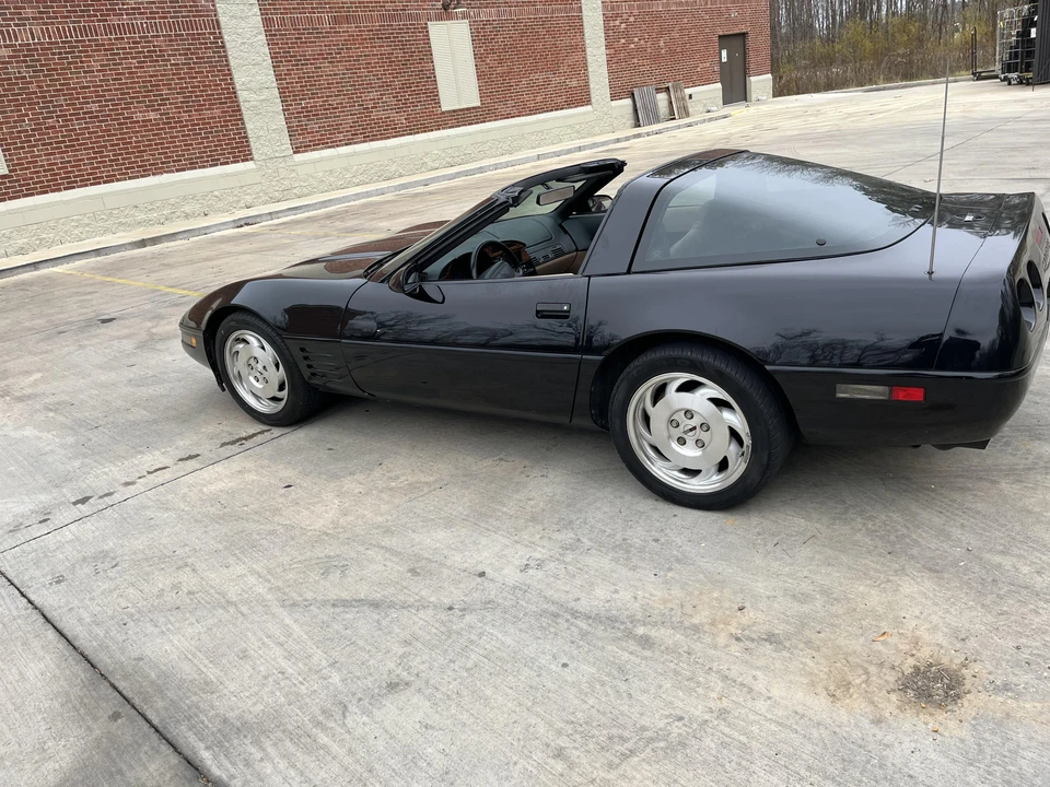 1994 Chevrolet Corvette C4 - Image 23 of 31