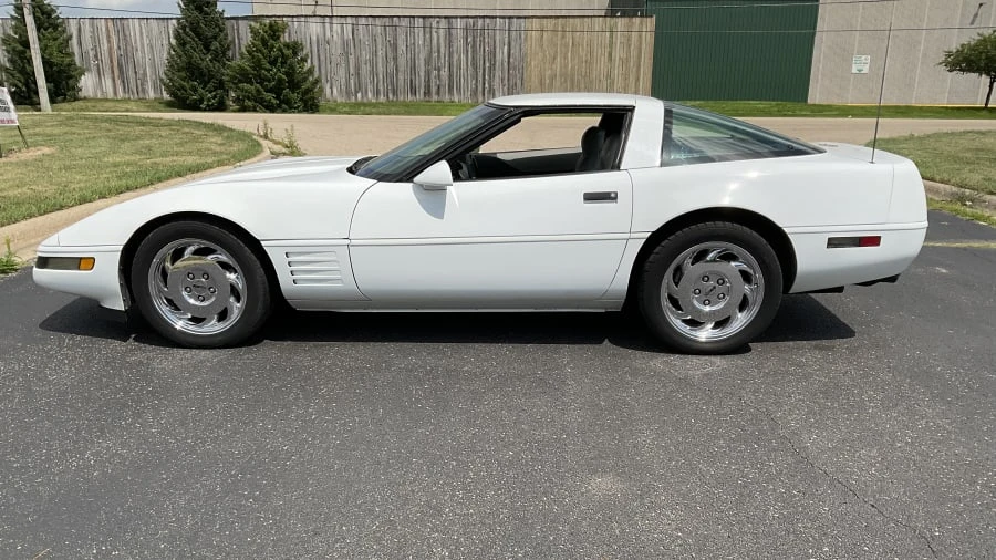 1994 Chevrolet Corvette C4 - Image 2 of 8