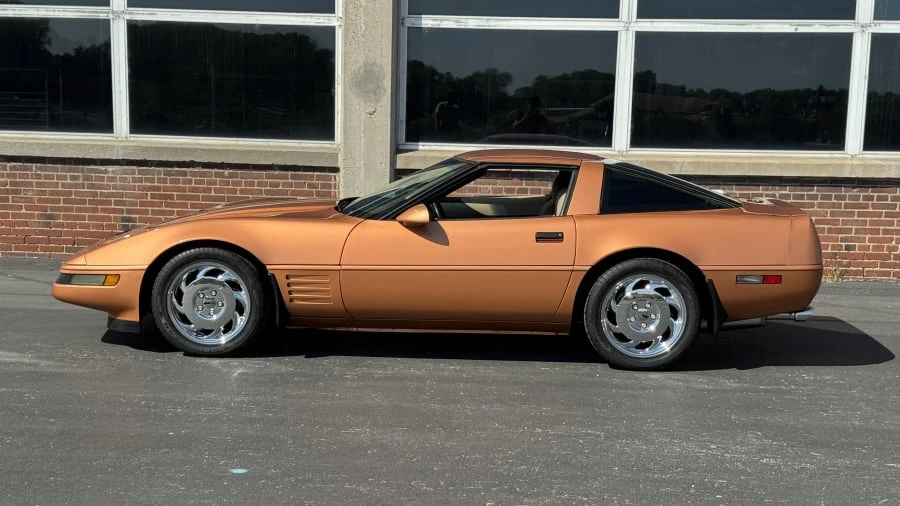 1994 Chevrolet Corvette C4 - Image 2 of 10