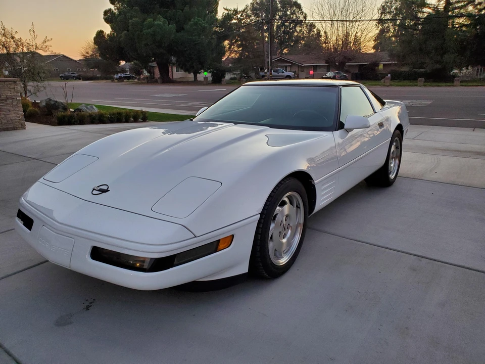 1994 Chevrolet Corvette C4 - Image 10 of 31
