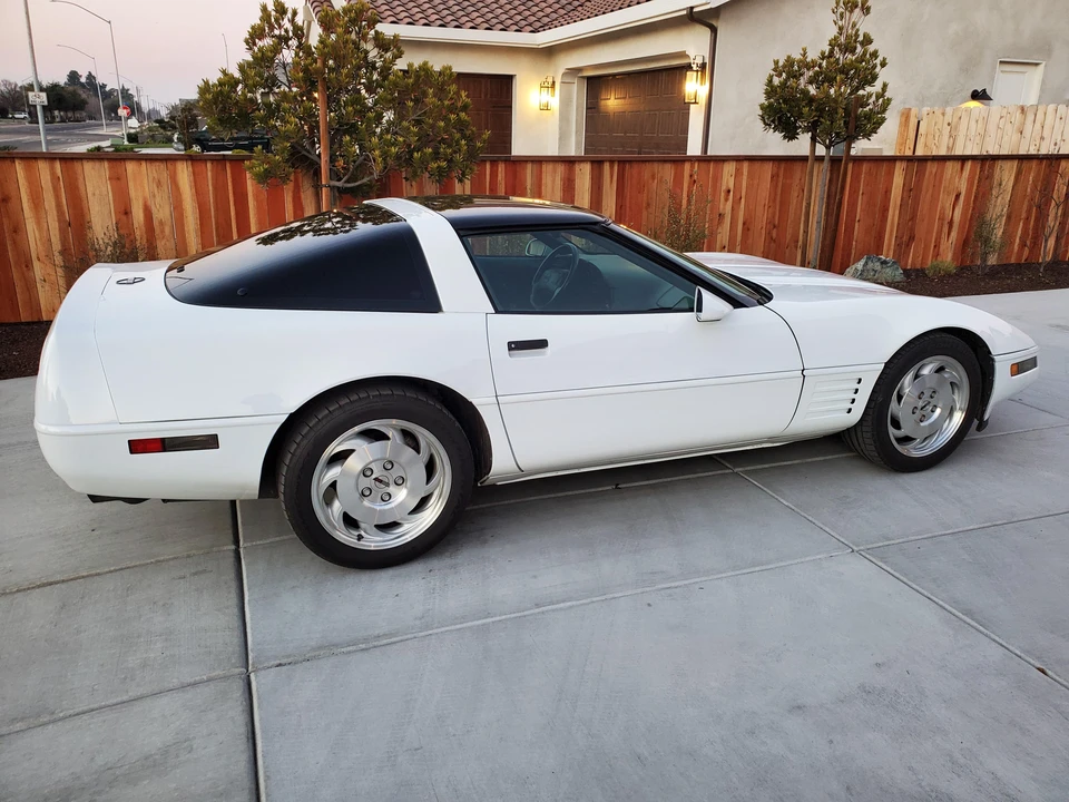 1994 Chevrolet Corvette C4 - Image 20 of 31