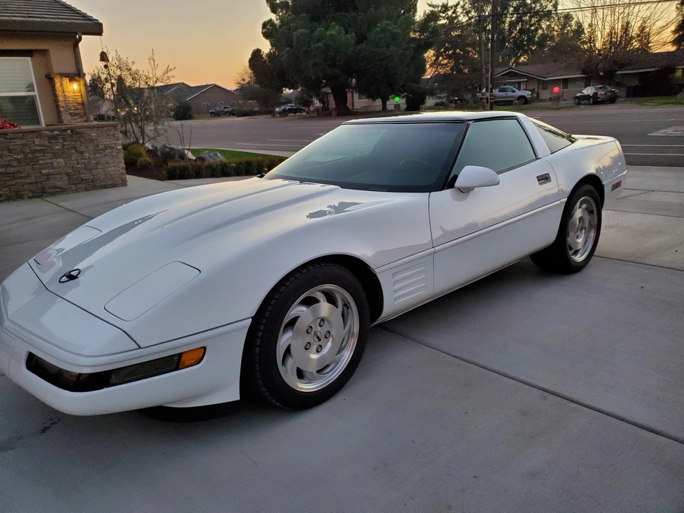 1994 Chevrolet Corvette C4 - Image 11 of 31