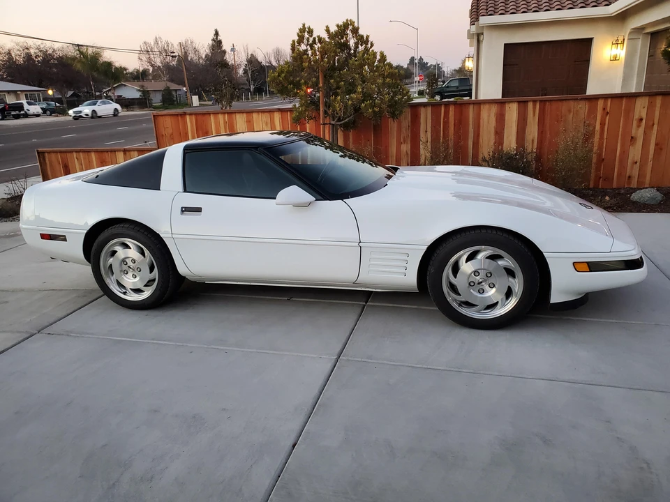 1994 Chevrolet Corvette C4 - Image 21 of 31
