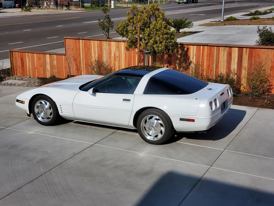 1994 Chevrolet Corvette C4 - Image 16 of 31