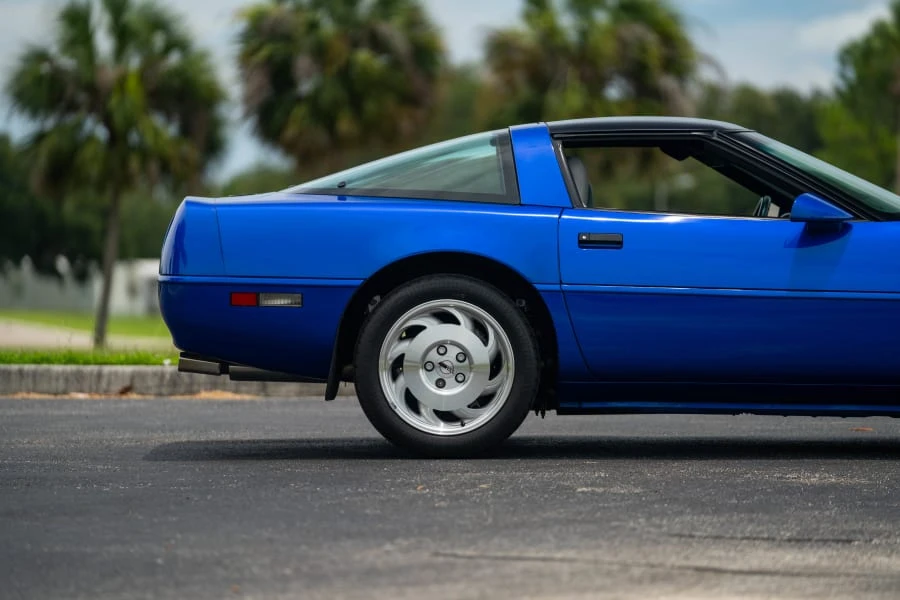 1994 Chevrolet Corvette C4 - Image 8 of 17