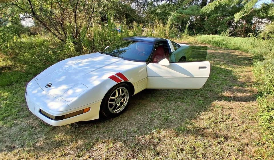 1994 Chevrolet Corvette C4 - Image 1 of 9