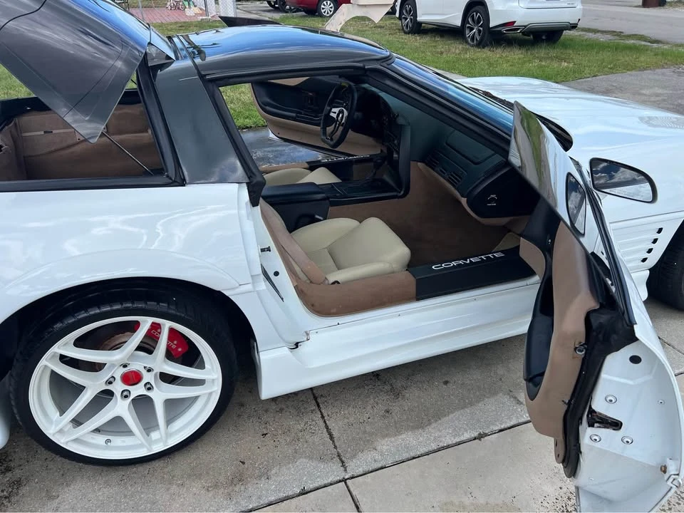 1994 Chevrolet Corvette C4 - Image 4 of 16
