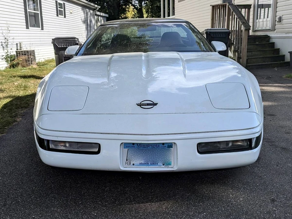 1994 Chevrolet Corvette C4 - Image 2 of 19