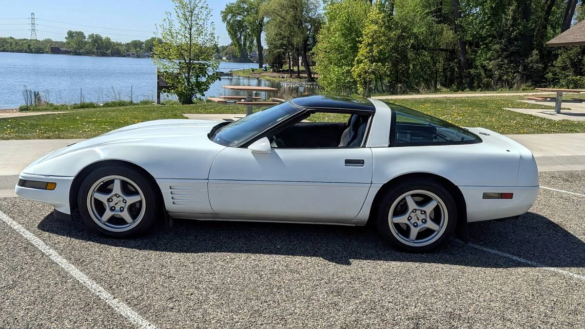1994 Chevrolet Corvette C4 - Image 4 of 19