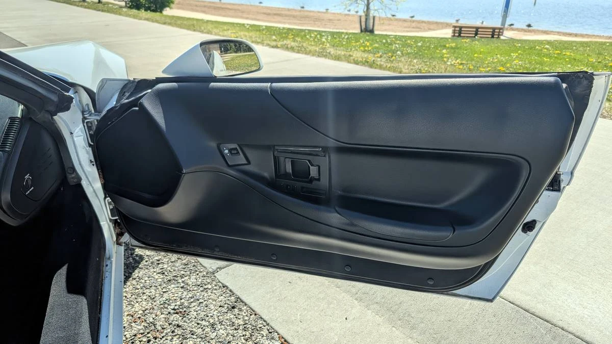 1994 Chevrolet Corvette C4 - Image 14 of 19