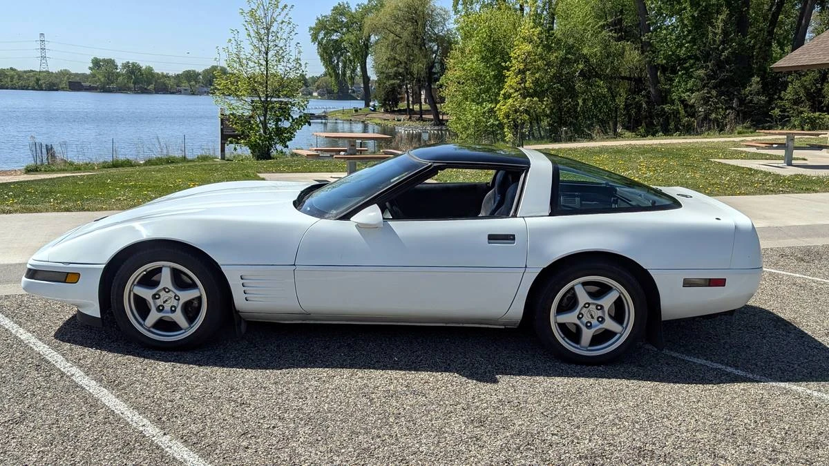 1994 Chevrolet Corvette C4 - Image 5 of 19