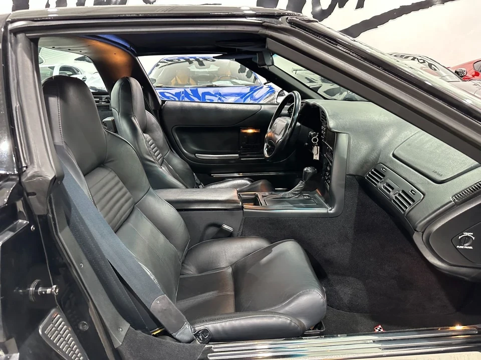 1994 Chevrolet Corvette C4 - Image 17 of 20