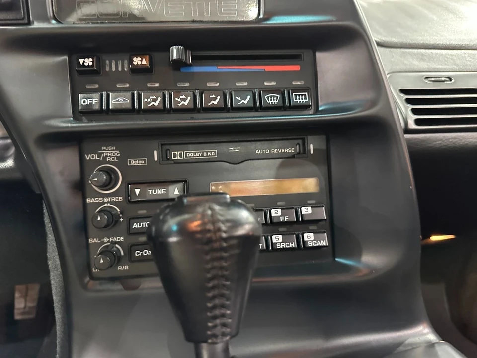 1994 Chevrolet Corvette C4 - Image 14 of 20