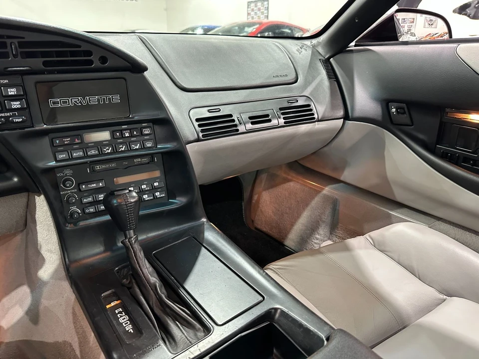 1994 Chevrolet Corvette C4 - Image 17 of 21