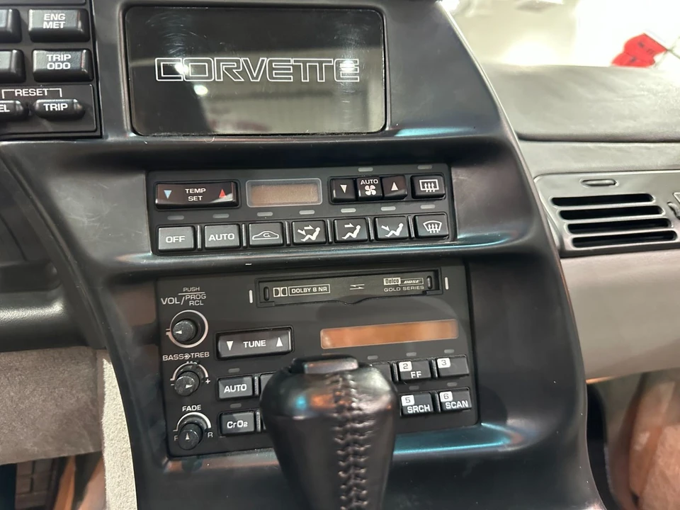 1994 Chevrolet Corvette C4 - Image 16 of 21