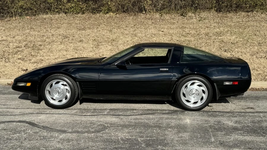 1994 Chevrolet Corvette C4 - Image 2 of 9