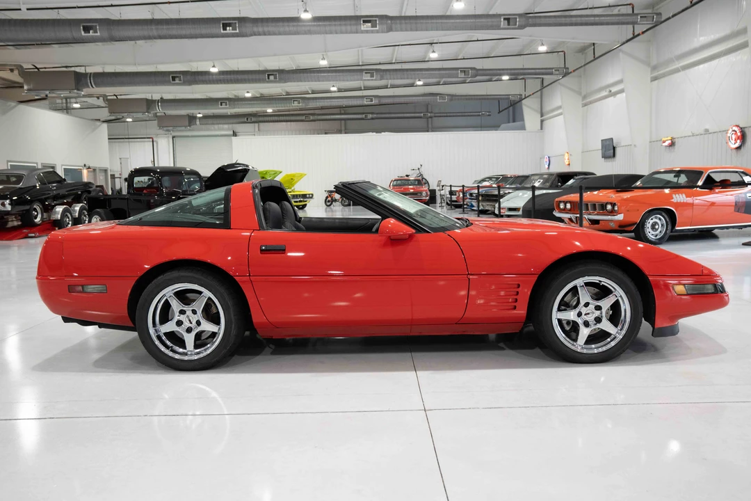 1994 Chevrolet Corvette C4 - Image 8 of 31