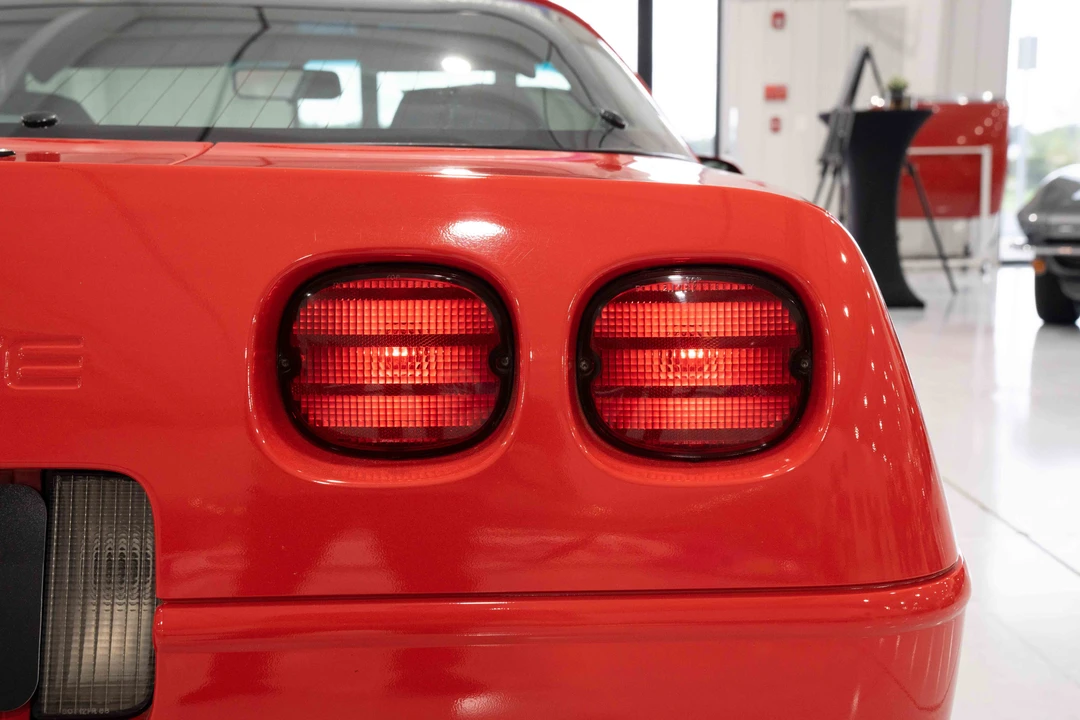 1994 Chevrolet Corvette C4 - Image 23 of 31
