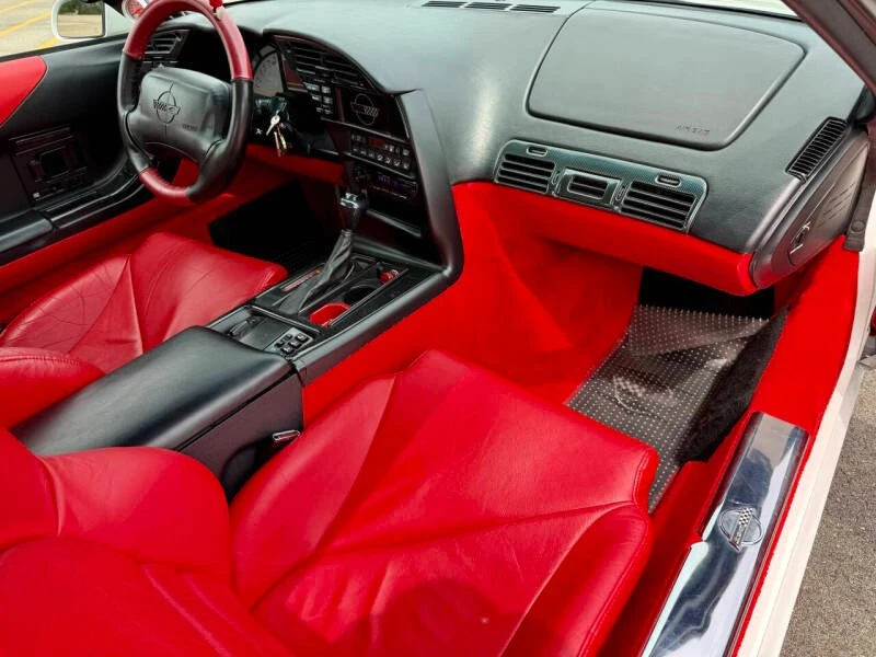1994 Chevrolet Corvette C4 - Image 25 of 31