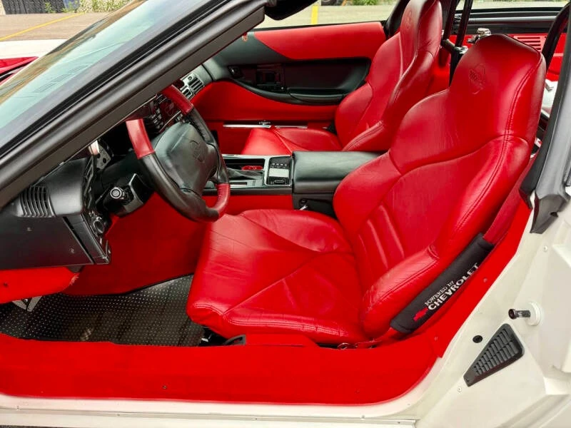1994 Chevrolet Corvette C4 - Image 27 of 31