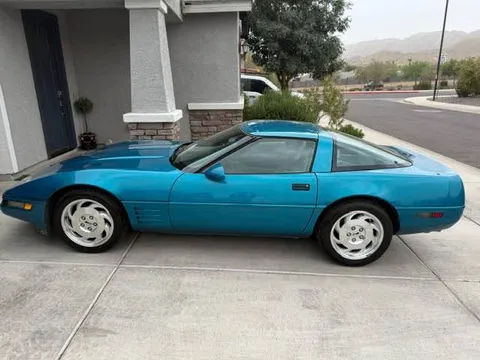 1994 Chevrolet Corvette C4 - Image 2 of 17