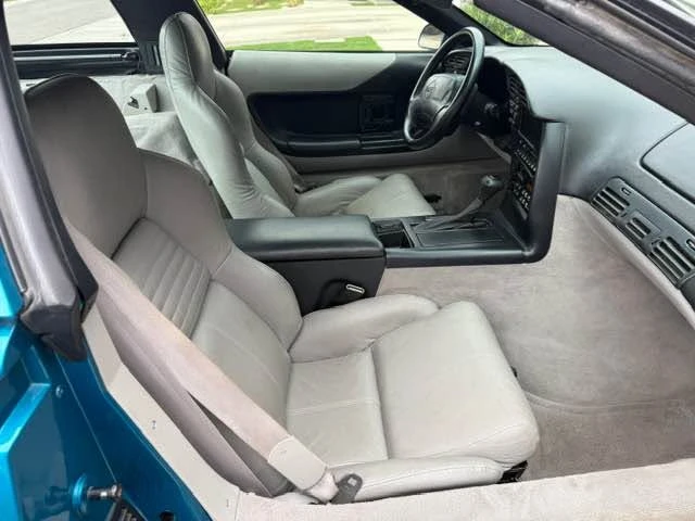 1994 Chevrolet Corvette C4 - Image 13 of 17