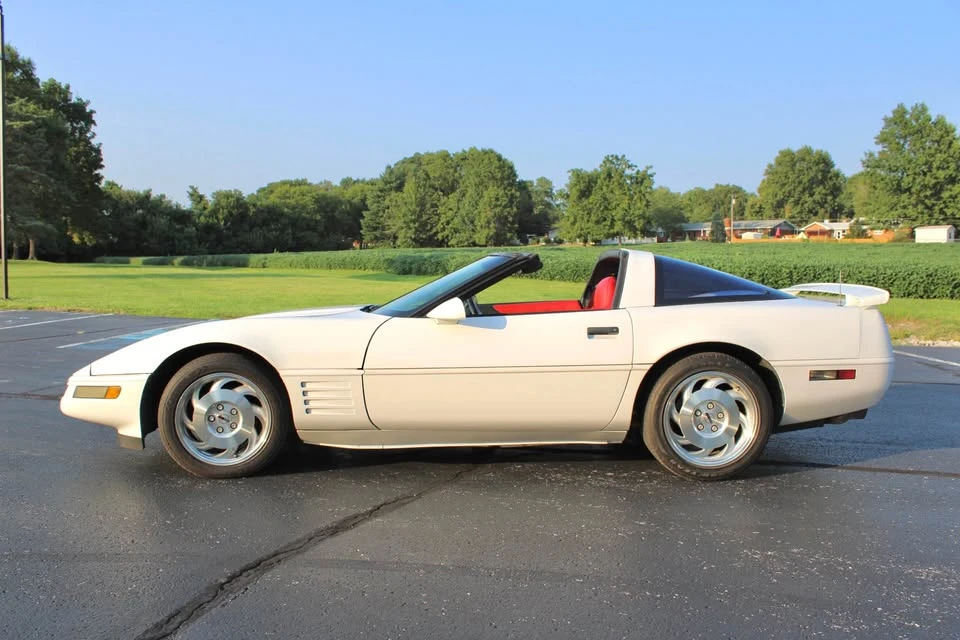 1994 Chevrolet Corvette C4 - Image 4 of 19