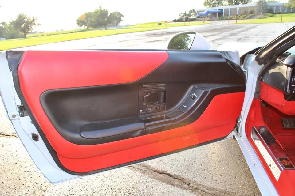1994 Chevrolet Corvette C4 - Image 13 of 19
