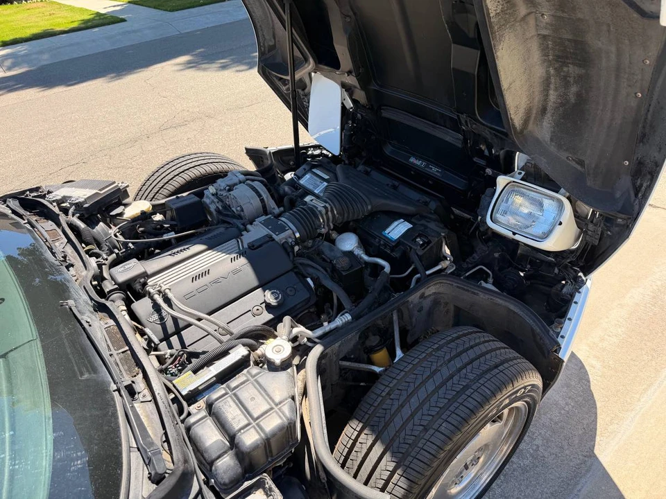1994 Chevrolet Corvette C4 - Image 14 of 16