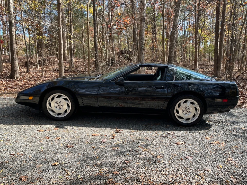 1994 Chevrolet Corvette C4 - Image 2 of 21