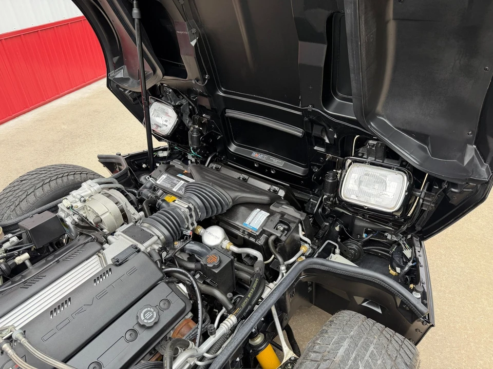 1994 Chevrolet Corvette C4 - Image 17 of 21