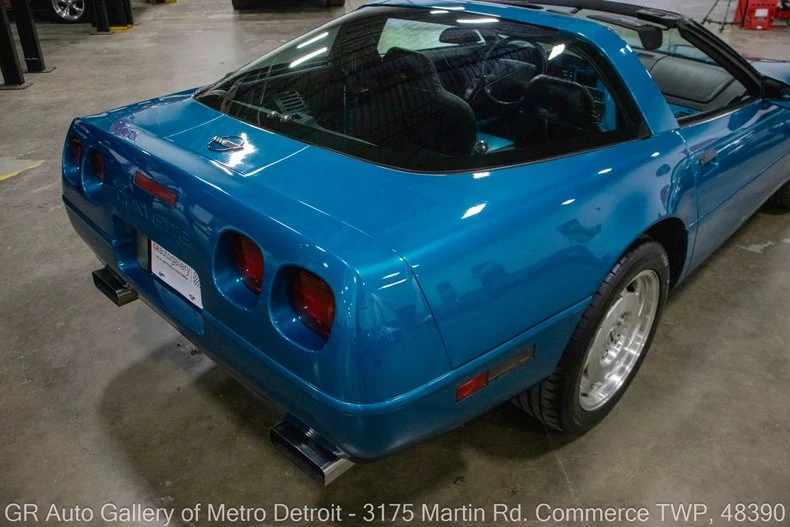 1994 Chevrolet Corvette C4 - Image 17 of 31