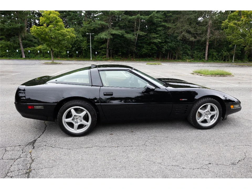 1994 Chevrolet Corvette C4 ZR1 - Image 6 of 31