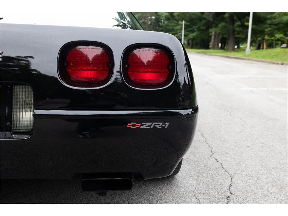 1994 Chevrolet Corvette C4 ZR1 - Image 18 of 31