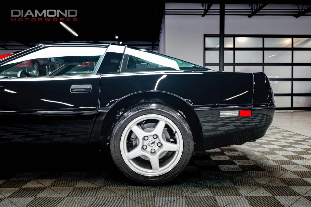 1994 Chevrolet Corvette C4 ZR1 - Image 8 of 12