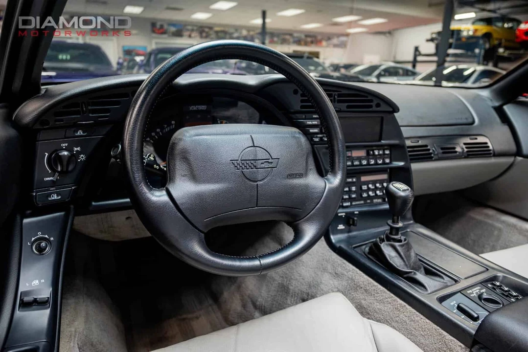 1994 Chevrolet Corvette C4 ZR1 - Image 15 of 31