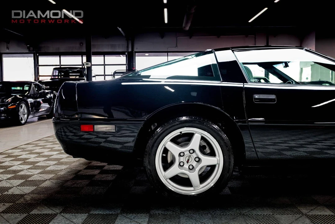 1994 Chevrolet Corvette C4 ZR1 - Image 24 of 31
