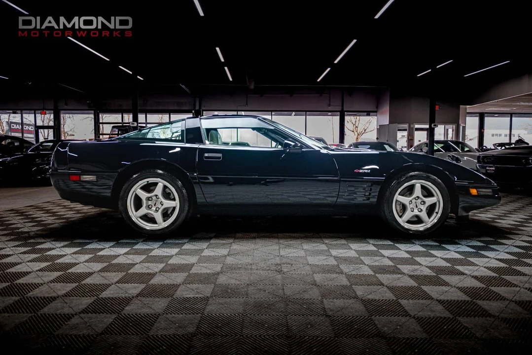 1994 Chevrolet Corvette C4 ZR1 - Image 25 of 31