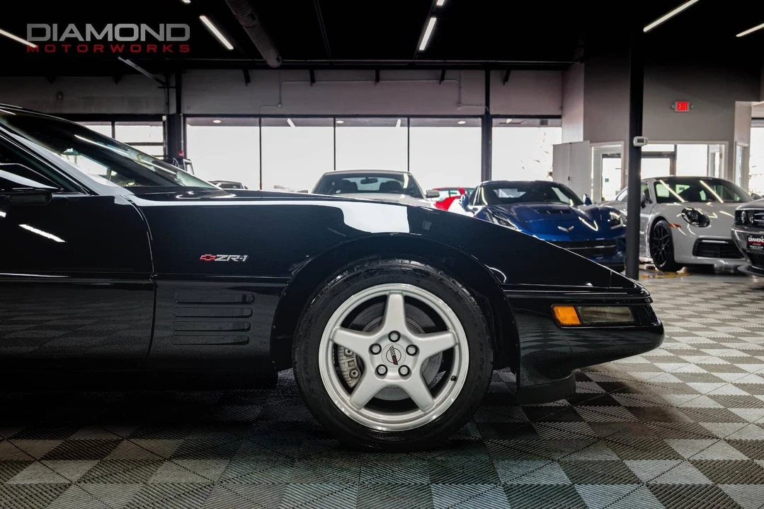 1994 Chevrolet Corvette C4 ZR1 - Image 26 of 31