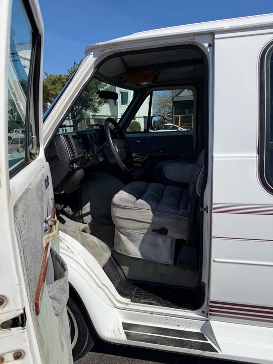 1994 Chevrolet G-Series Van - Image 17 of 31