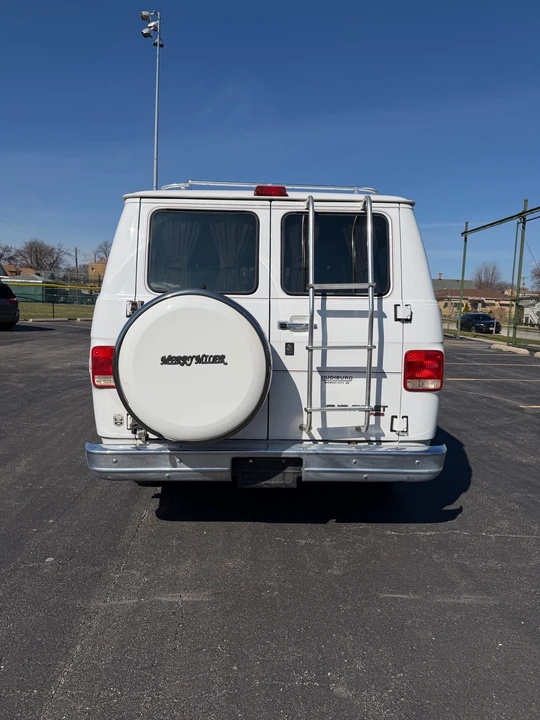 1994 Chevrolet G-Series Van - Image 3 of 31