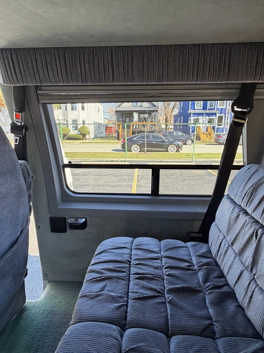 1994 Chevrolet G-Series Van - Image 23 of 31