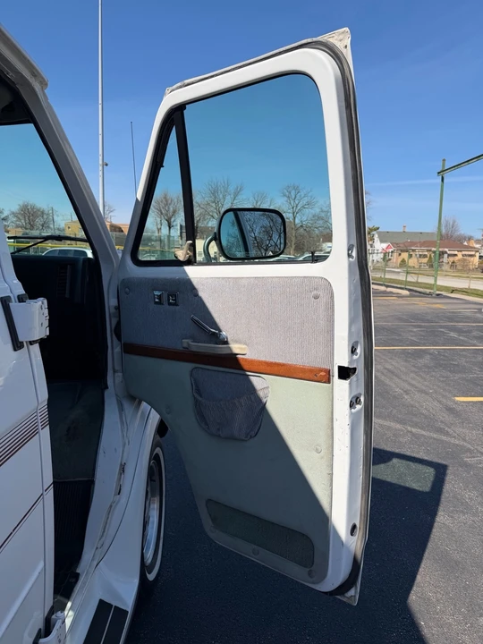 1994 Chevrolet G-Series Van - Image 31 of 31