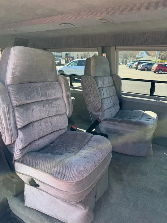 1994 Chevrolet G-Series Van - Image 20 of 31