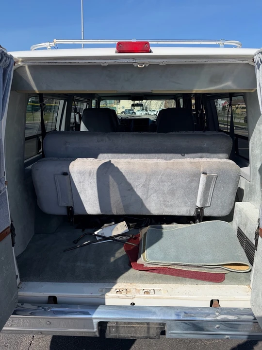 1994 Chevrolet G-Series Van - Image 18 of 31