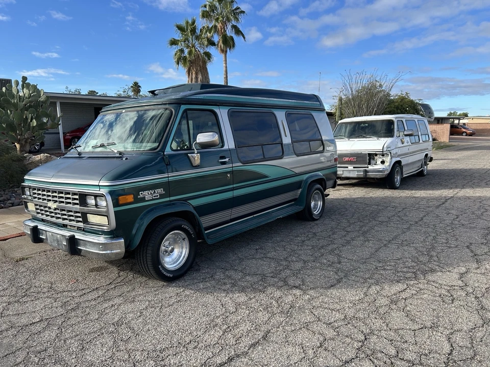 1994 Chevrolet G-Series Van - Image 3 of 21