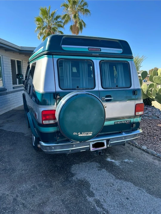1994 Chevrolet G-Series Van - Image 4 of 21
